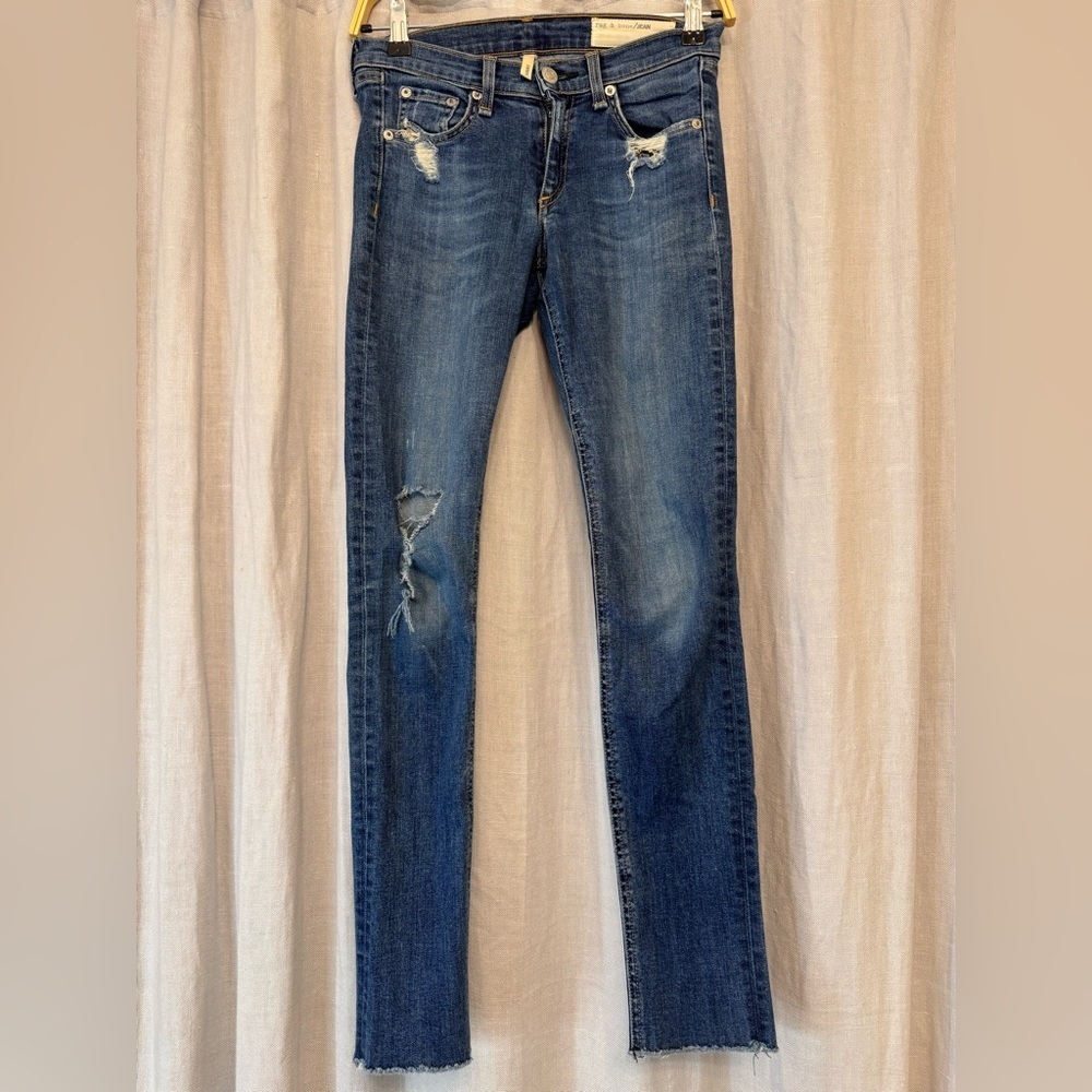 Woman’s Rag & Bone Skinny Jeans in La Paz Mildly Distressed - Size 25